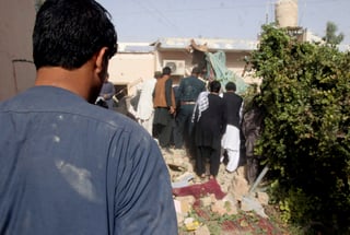 El candidato, Saleh Mohammad Achekzai, realizaba una reunión en el momento del ataque, que también mató a varios de sus guardaespaldas. (AP)