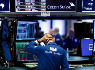Derrumbe. Wall Street cerró con fuertes pérdidas, y el Dow Jones de Industriales cayó un 3,09 %, su peor descenso desde febrero. (ARCHIVO)