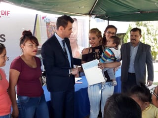 Apoyo. Subsecretaría de Educación entrega becas para jóvenes madres y embarazadas. (ARCHIVO)