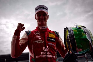 Se ha proclamado campeón de la Fórmula 3 europea en el circuito de Hockenheim al clasificarse segundo en la segunda carrera de las finales. (TWITTER)