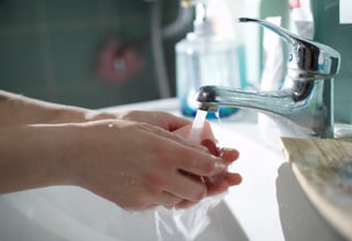 Afecciones como diarrea, meningitis, salmonelosis, neumonía, entre otros padecimientos pueden ser prevenidos a través de la correcta higiene de manos. (ARCHIVO)