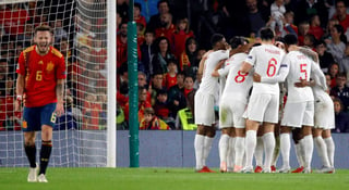 Saúl Ñiguez se lamenta tras un gol del cuadro inglés en el duelo por la UEFA Liga de Naciones.