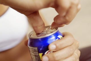 Según datos del Instituto Nacional de Salud Pública, unas 24,000 personas mueren cada año en México por problemas de salud vinculados al consumo de bebidas azucaradas. (ARCHIVO)