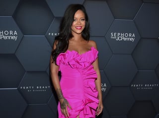 En apoyo. La cantante Rihanna declinó la oportunidad debido a la controversia del mariscal de campo, Colin Kaepernick. (ARCHIVO)