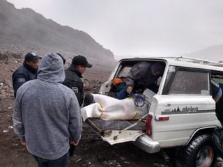 Tres alpinistas fallecieron y uno más resultó herido en un accidente en la cara sur del Pico de Orizaba.