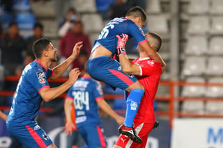 Jugadores del Monterrey en festejo durante el juego de la semifinal del Apertura 2018 de la Copa MX en el estadio Hidalgo.