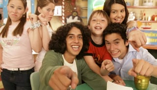 La serie fue emitida entre el 2006 y el 2007 por Nickelodeon.  