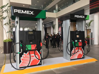 Petróleos Mexicanos (Pemex) reportó hoy una pérdida neta en los primeros nueve meses de 2018 de 1,227 millones de dólares, un dato que contrasta con el resultado positivo de 1,039 millones de dólares del mismo periodo de 2017. (ARCHIVO)
