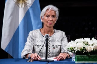 El Fondo Monetario Internacional (FMI) aprobó hoy ampliar la asistencia financiera al Gobierno argentino hasta los 56,300 millones de dólares, un acuerdo que se había anunciado en septiembre y que estaba pendiente de aprobación. (ARCHIVO)