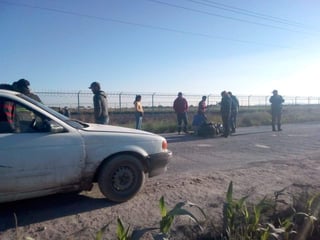 El accidente se registró durante la mañana del viernes sobre la carretera ejidal que dirige del poblado Transporte al ejido La Torreña.