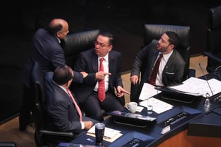 El presidente del Senado, Martí Batres Guadarrama, celebró la publicación en el Diario Oficial de la Ley Federal de Remuneraciones de los Servidores Públicos. (ARCHIVO)