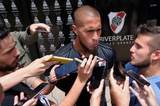 Jonathan Maidana, de River Plate, en una rueda de prensa.
