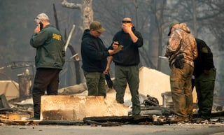 'Camp Fire' ha provocado la evacuación de más de 300,000 personas y ha quemado de momento casi 70,000 hectáreas. (AP)