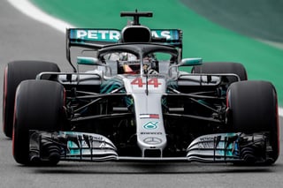 Lewis Hamilton logró la 'pole' número 82 de su carrera al cronometrar una vuelta en 1 minuto, 7,281 segundos.