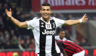 Cristiano Ronaldo celebra su anotación ante Milán en la jornada 12 de la Serie A.