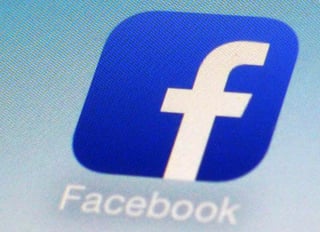Usuarios de redes sociales de diversos países, incluido México, reportan una falla en Facebook desde hace más de 15 minutos, la cual impide que puedan ingresar a la plataforma. (ARCHIVO)