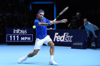 Roger Federer se impuso sin muchas dificultades 6-2, 6-3 a Dominic Thiem.