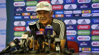 El técnico nacional compareció ante los medios de comunicación previo al primer duelo ante Argentina. (Especial)