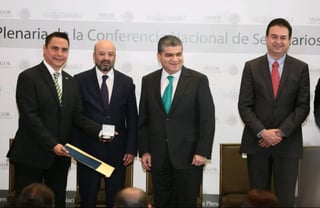 Coordinación. Riquelme encabezó la XX Asamblea Plenaria de la Conferencia Nacional de Secretarios de Seguridad Pública.