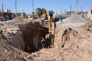 Planes. Reyes Flores informó que se analizan proyectos en La Laguna para terminar con el desabasto de agua. (EL SIGLO DE TORREÓN)