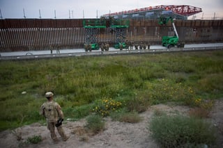 Refuerzo. Trump busca asegurar la frontera si el Congreso le niega recursos. (EFE)