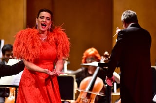 Grande. La soprano española Ainhoa Arteta ofreció una gran gala operística y de canción anoche en el Teatro Isauro Martínez. (EL SIGLO DE TORREÓN / Erick Sotomayor)