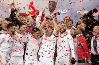 Los jugadores del Atlanta United festejan tras conquistar el título de la Conferencia del Este ayer para avanzar a la final de la MLS.