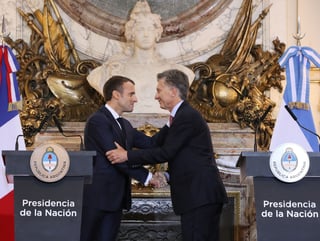 Juntos. El presidente de Argentina, Mauricio Macri, junto a su homólogo francés, Emmanuel Macron, en la Cumbre del G20. (NOTIMEX)
