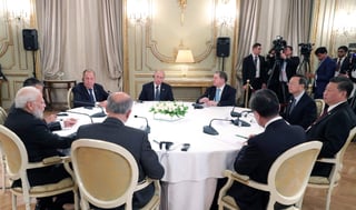 Pero el desaire de Trump fue un claro golpe a Putin justo a su llegada a la cumbre del G20, en donde líderes de Occidente criticaron las acciones de Rusia en Ucrania. (EFE)