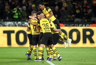 Borussia Dortmund sigue invicto en la Bundesliga, y ayer se impuso 2-0 al Friburgo.