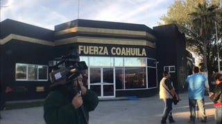 El grupo de Proximidad Social de Fuerza Coahuila arrestó al cafre, que resultó ser presunto vendedor de drogas. 