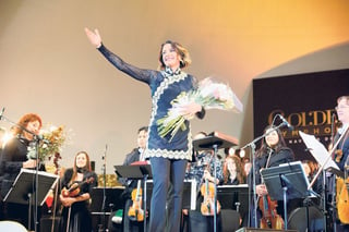 Reconocida. La directora mexicana de orquesta Alondra de la Parra, fue galardonada como 'La Mujer del Año'. (ARCHIVO)