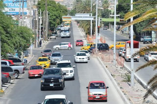 Son 125,000 usuarios que existen tanto en la ruta troncal del par vial Múzquiz-Ramos Arizpe y todo el bulevar Revolución y carretera a Matamoros, incluyendo las 13 rutas integradoras. (ARCHIVO)