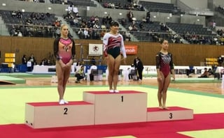 La mexicana superó en el podium a las competidoras Liliia Akhaimova (Rusia, 14.199) y Hitomi Hatakeda (Japón, 13.883). (ARCHIVO)
