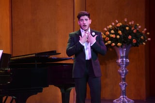 Invitado. El tenor lagunero Mario Rojas es el solista invitado en el cierre de temporada de camerata. (CORTESÍA)