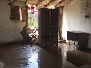 Vivienda. Este año hubo muchas casas afectadas en el ejido La Luz como consecuencia de las lluvias y de la bajada de la Sierra. (EL SIGLO DE TORREÓN)