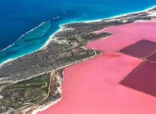 Sitio conocido precisamente por el color de sus aguas. (INTERNET)