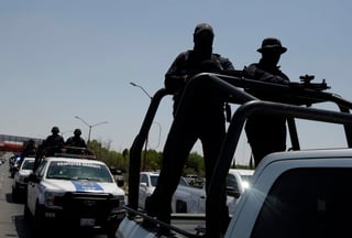 En el municipio de Miguel Auza, ubicado al noreste de Zacatecas, un grupo de sujetos armados atacó la patrulla en la que viajaba el jefe policiaco de ese lugar, quien iba acompañado por dos policías. (ARCHIVO)