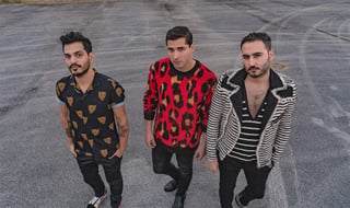 Estilo. La banda mexicana Reik asegura que seguirá arriesgándose a experimentar con nuevos ritmos sin perder su estilo y su esencia romántica. (NOTIMEX)