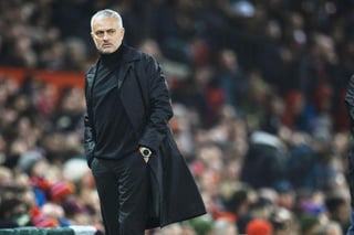 Mourinho fue despedido del Manchester United. (ARCHIVO) 
