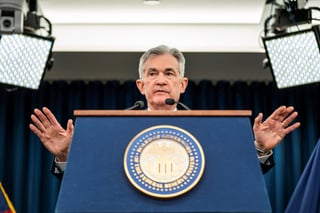 Dinero caro. El presidente de la Reserva Federal, Jerome H. Powell, anuncia la decisión de la Fed de elevar las tasas de interés en un cuarto de punto. (EFE)