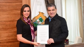 Riquelme nombró a Guadalupe Oyervides como secretaria de Turismo y Desarrollo de Pueblos Mágicos. (ESPECIAL) 
