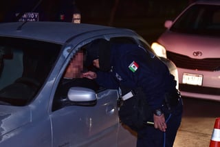 De nuevo. Otra vez se superó el récord de detenidos a través del Operativo Alcoholímetro en Torreón, cayeron 80 conductores. (EL SIGLO DE TORREÓN)