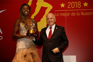 Caterine Ibargüen Mena fue elegida como la mejor deportista de 2018 y se hizo acreedora al Altius de Oro, del Comité Olímpico Colombiano en la modalidad de deportes incluidos en el programa de los Juegos Olímpicos.