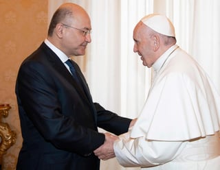 El Ministerio de Exteriores iraquí informó de que el Papa Francisco deseaba visitar Irak tras la formación de un nuevo Gobierno y después de la derrota del grupo terrorista EI. (ARCHIVO)