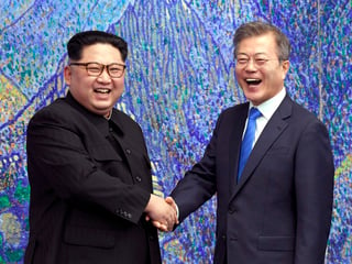 Cita. Kim y Trump pretenden concertar una segunda cumbre para los primeros meses de 2019. (AP)