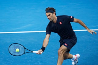 Roger Federer venció con gran facilidad 6-1, 6-1 a Cameron Norrie, y después ganó en dobles mixtos.