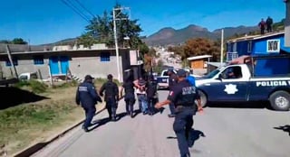 Agresor. Policías detuvieron al probable responsable del homicidio del alcalde, Alejandro Aparicio. (ESPECIAL)