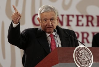El presidente Andrés Manuel López Obrador aseguró que aquellos servidores públicos que no transparenten sus bienes patrimoniales no podrán trabajar en su gobierno. (ARCHIVO)