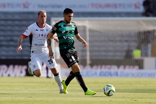 El chileno Diego Valdés hizo su debut en partido oficial con los Guerreros. (Jam Media)